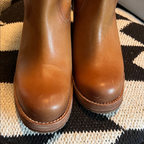 Cleo +Wolf Women's Tan scout Leather Boots - Picture 6 of 7